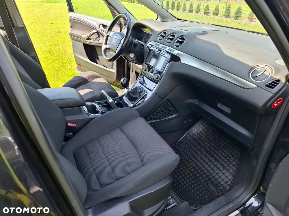 Ford S-Max - 8