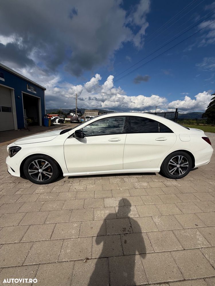Mercedes-Benz CLA 180 Standard - 5