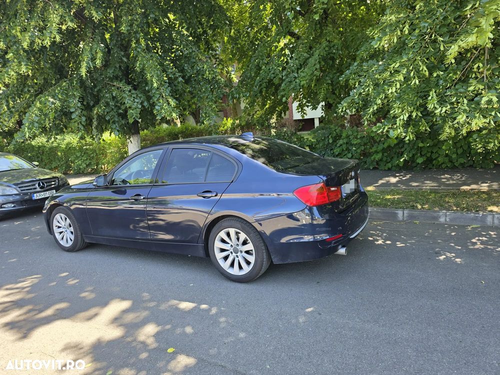 BMW Seria 3 320d Aut. - 3
