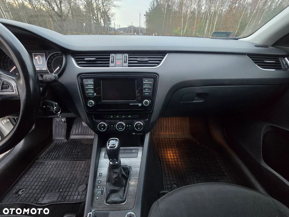 Skoda Octavia 2.0 TDI 4x4 DSG Scout - 9