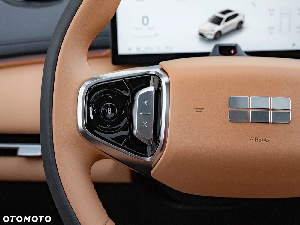 Geely Starray EM-i 1.5 PHEV Max - 37