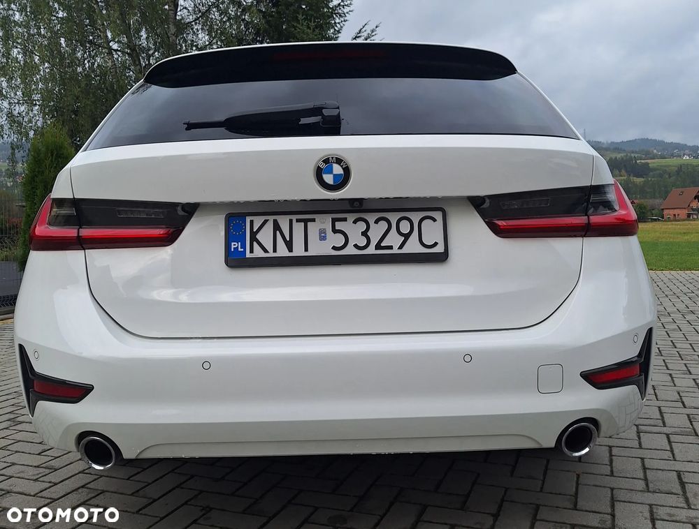 BMW Seria 3 330i xDrive Sport Line sport - 21