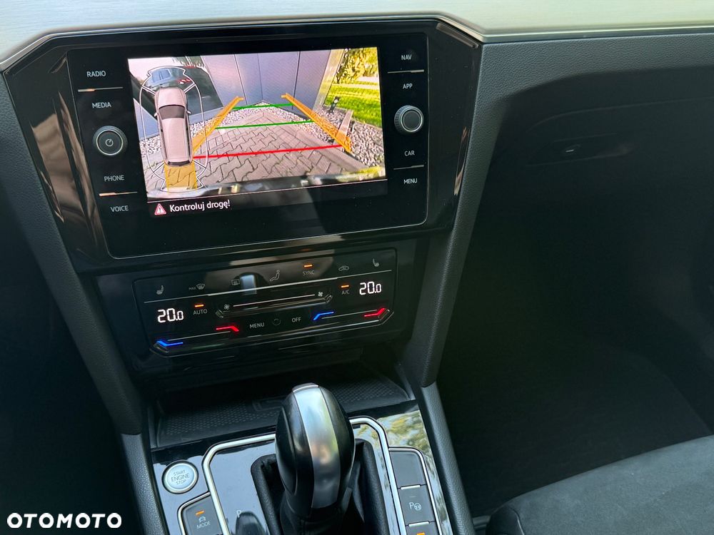Volkswagen Passat 2.0 TDI EVO Elegance DSG - 16