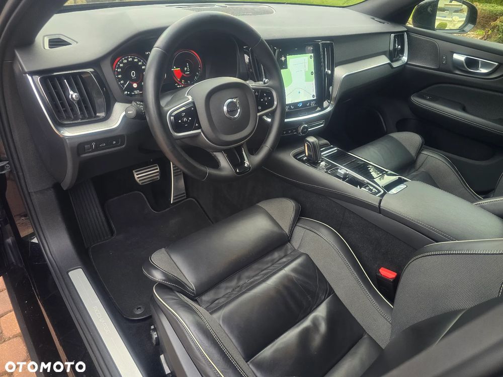 Volvo V60 T6 AWD Plug-In Hybrid Inscription Expression - 19