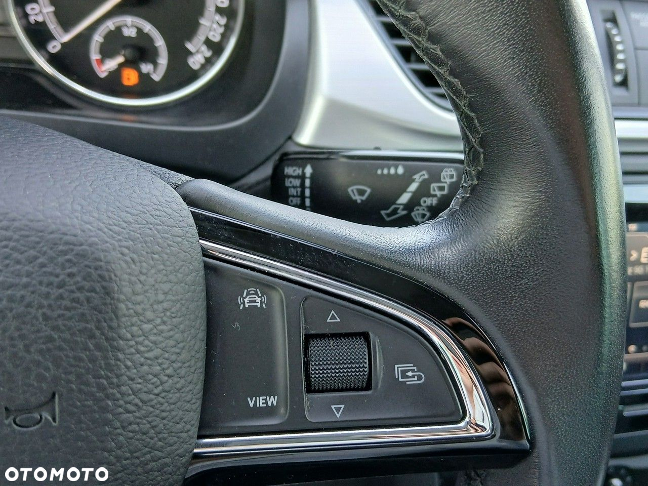 Skoda RAPID - 25