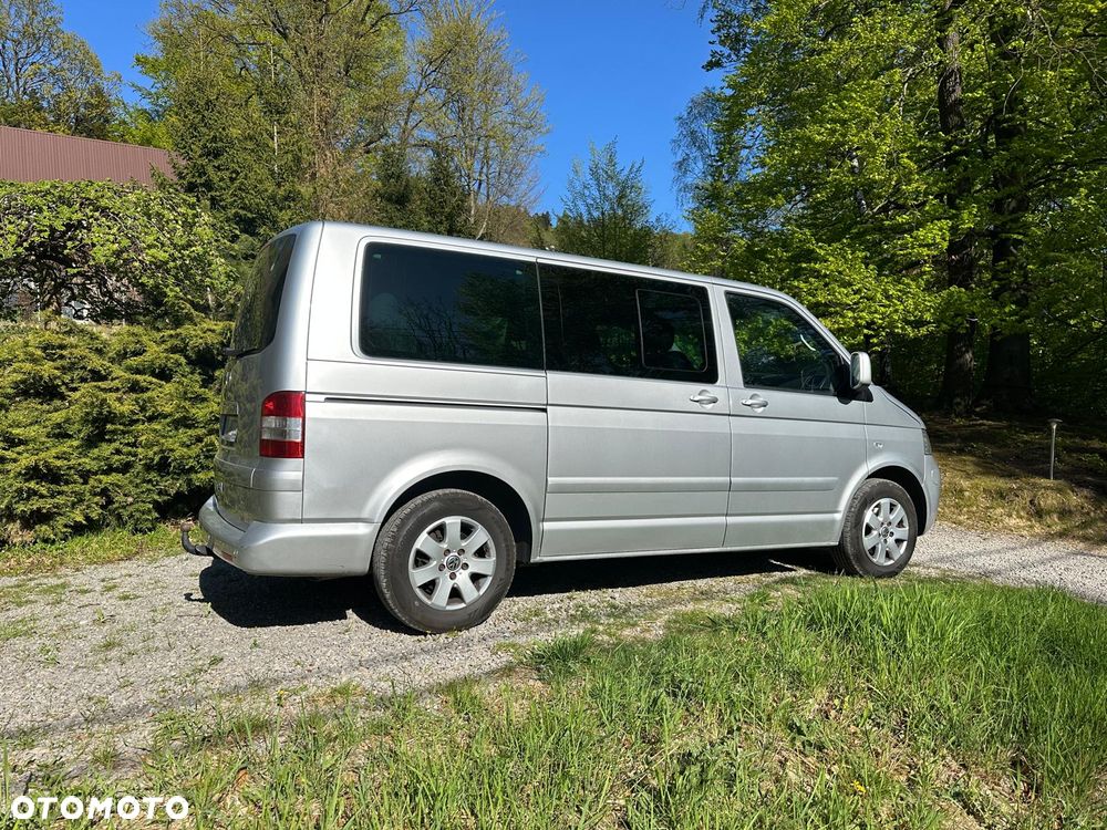 Volkswagen Multivan - 4