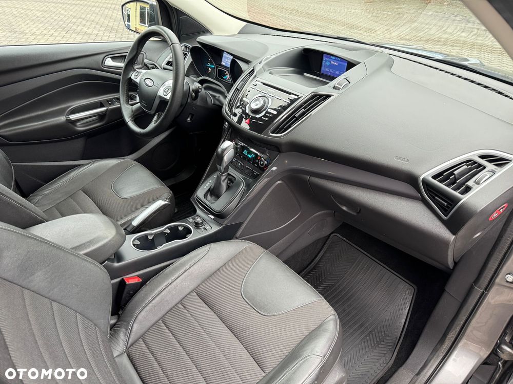 Ford Kuga 2.0 TDCi 4x4 Titanium - 17