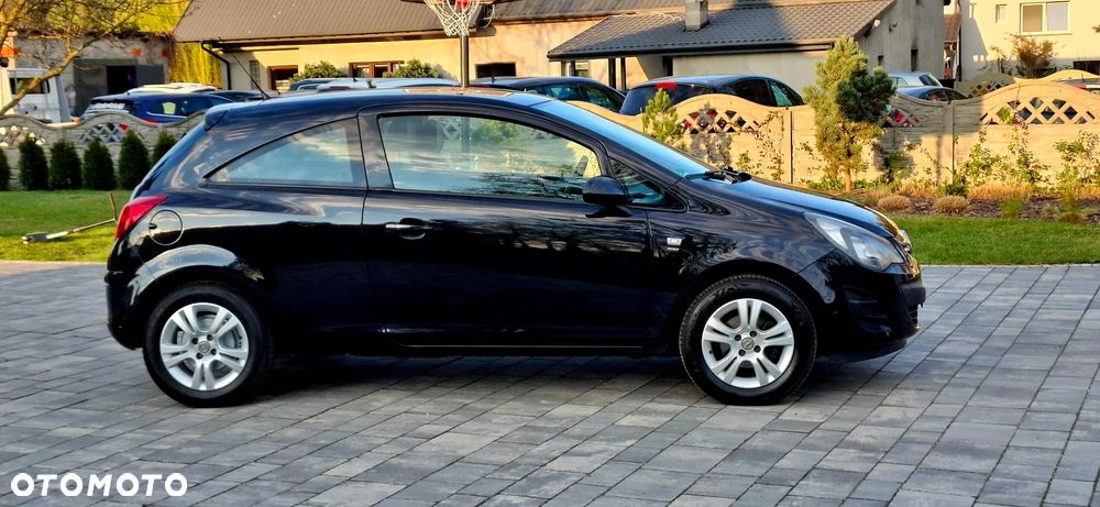 Opel Corsa 1.4 16V Energy - 10