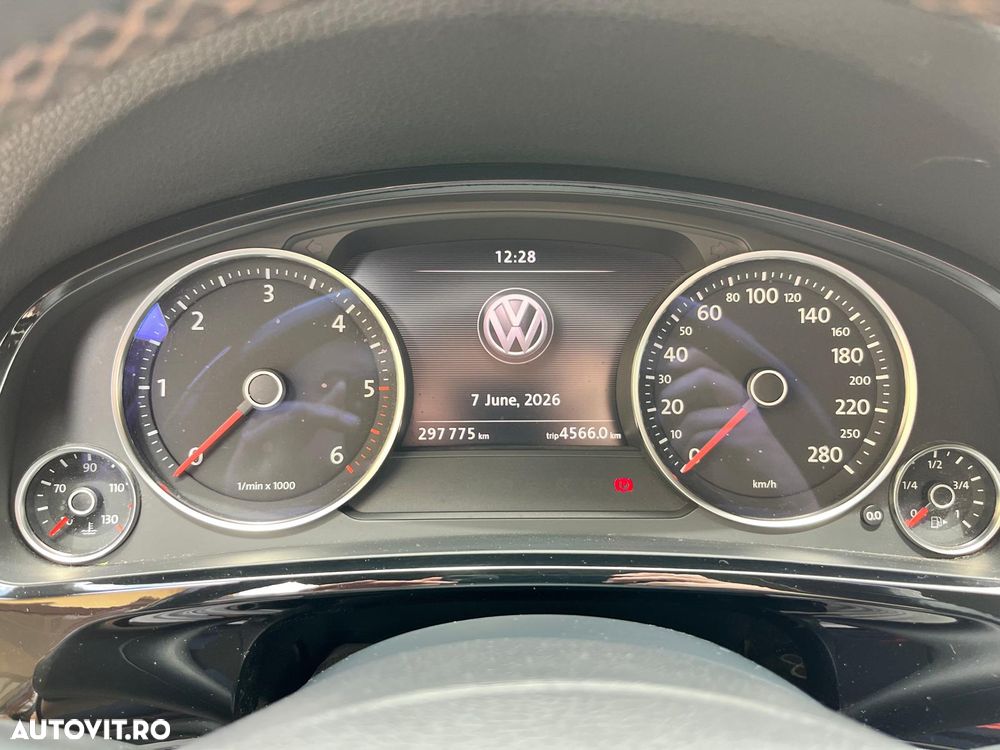 VOLKSWAGEN Touareg 2014 — imagine 11