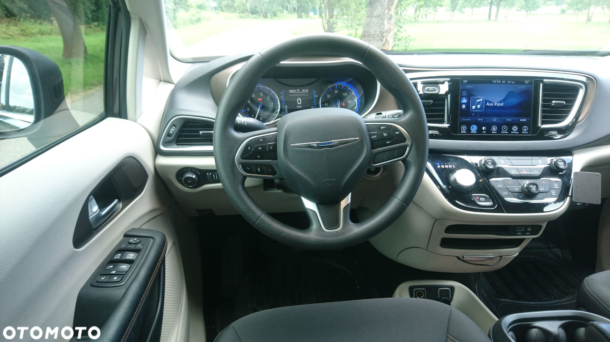 Chrysler Pacifica - 10