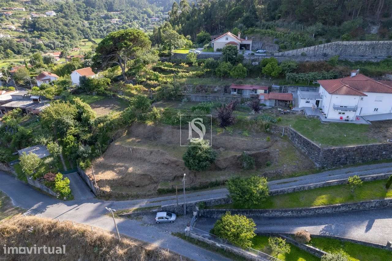 Terreno com PIP Aprovado para 3 Moradias em Barcelos - Grande imagem: 4/15