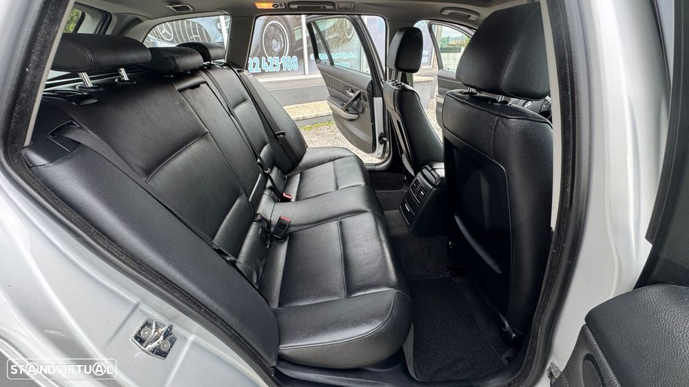 BMW 320 d Exclusive - 19