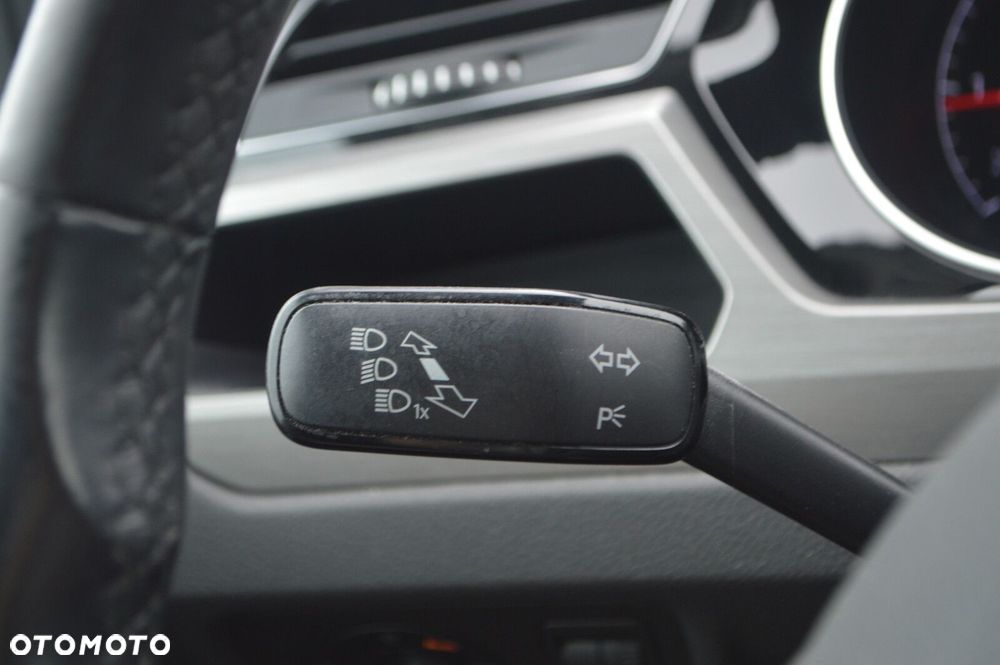 Volkswagen Touran - 15