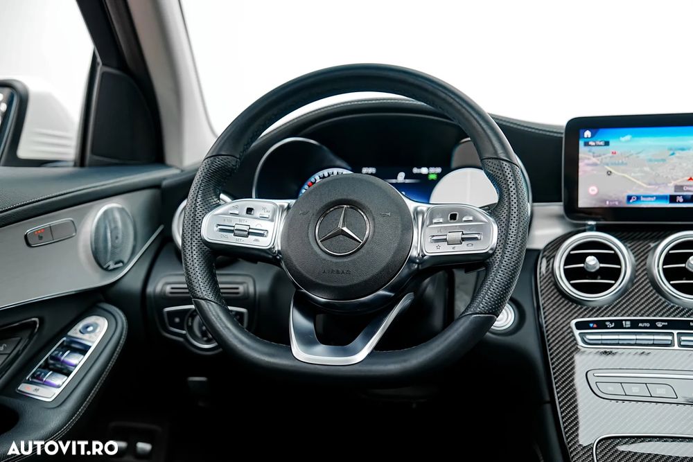 Mercedes-Benz GLC 300 e 4Matic 9G-TRONIC AMG Line Plus - 21
