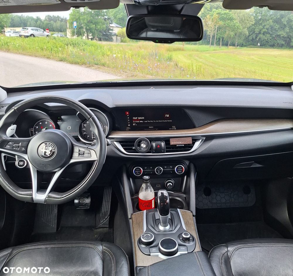 Alfa Romeo Stelvio - 8