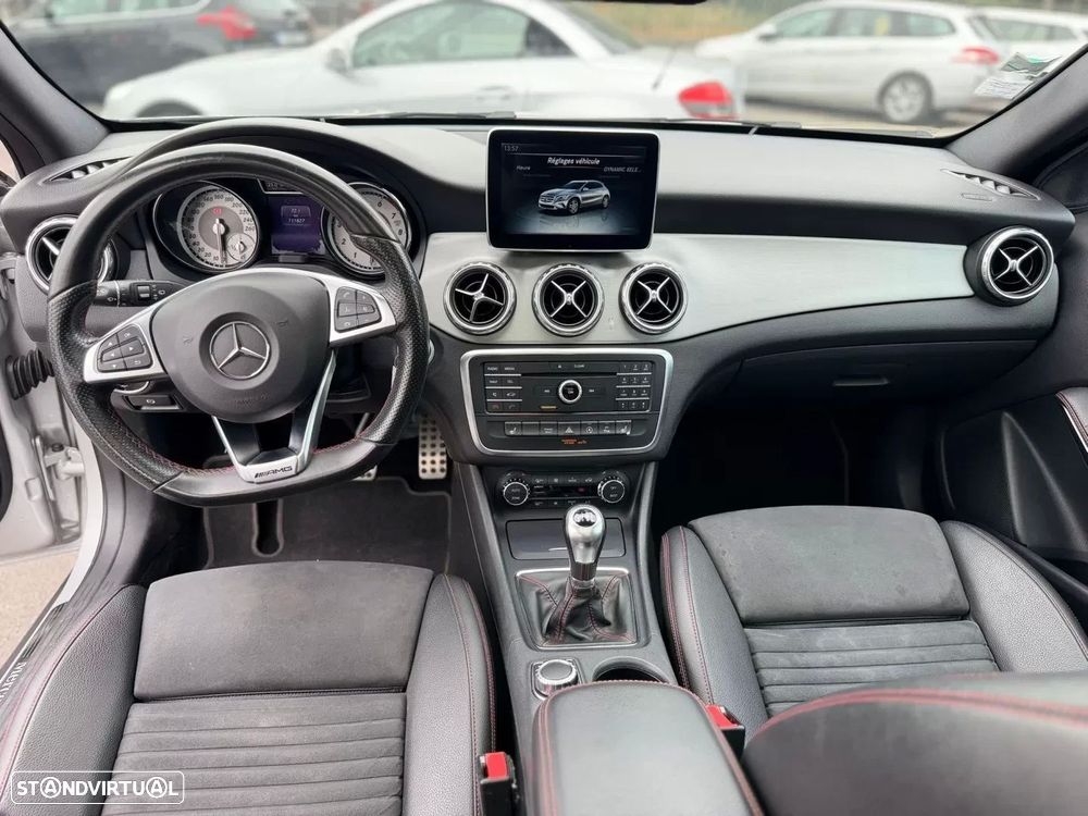 Mercedes-Benz GLA 180 AMG Line - 12