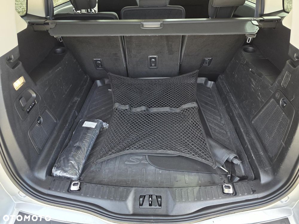 Ford S-Max 2.5 Duratec FHEV TITANIUM - 31