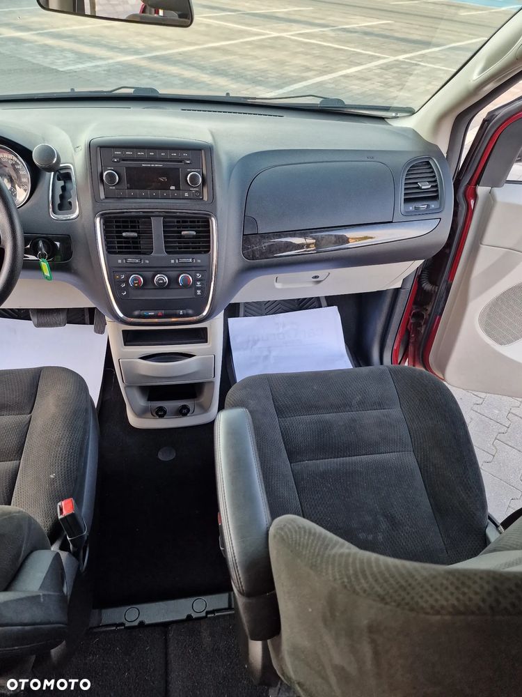 Dodge Grand Caravan 3.6 Express - 23