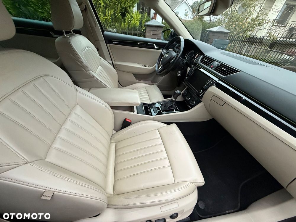 Skoda Superb 2.0 TDI L&K DSG - 8