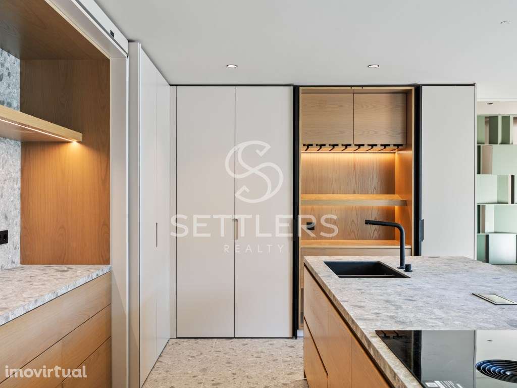 Moradia Isolada T5+1 - Birre - Grande imagem: 3/46