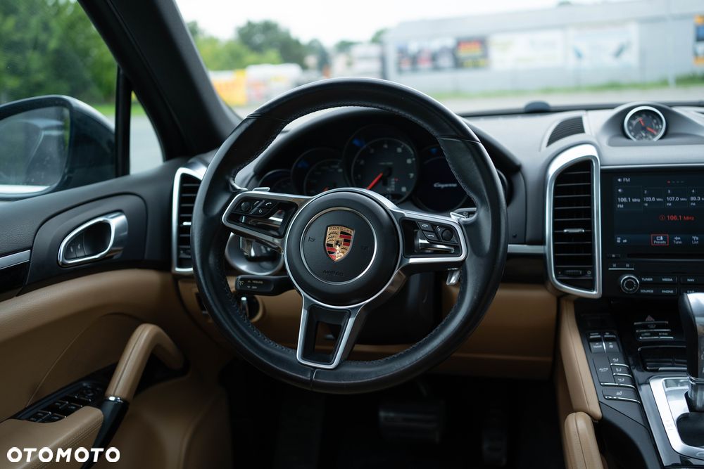 Porsche Cayenne Platinum Edition - 8