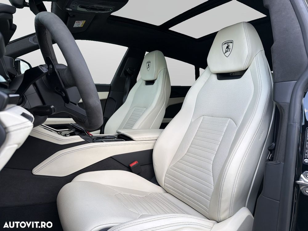Lamborghini URUS - 9