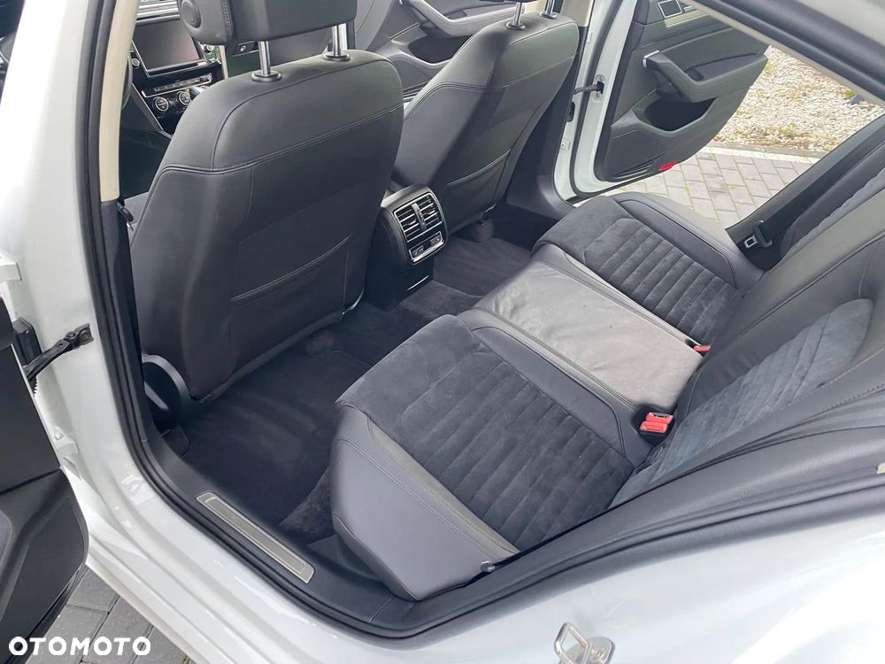 Volkswagen Passat 2.0 TSI BMT Highline DSG - 12