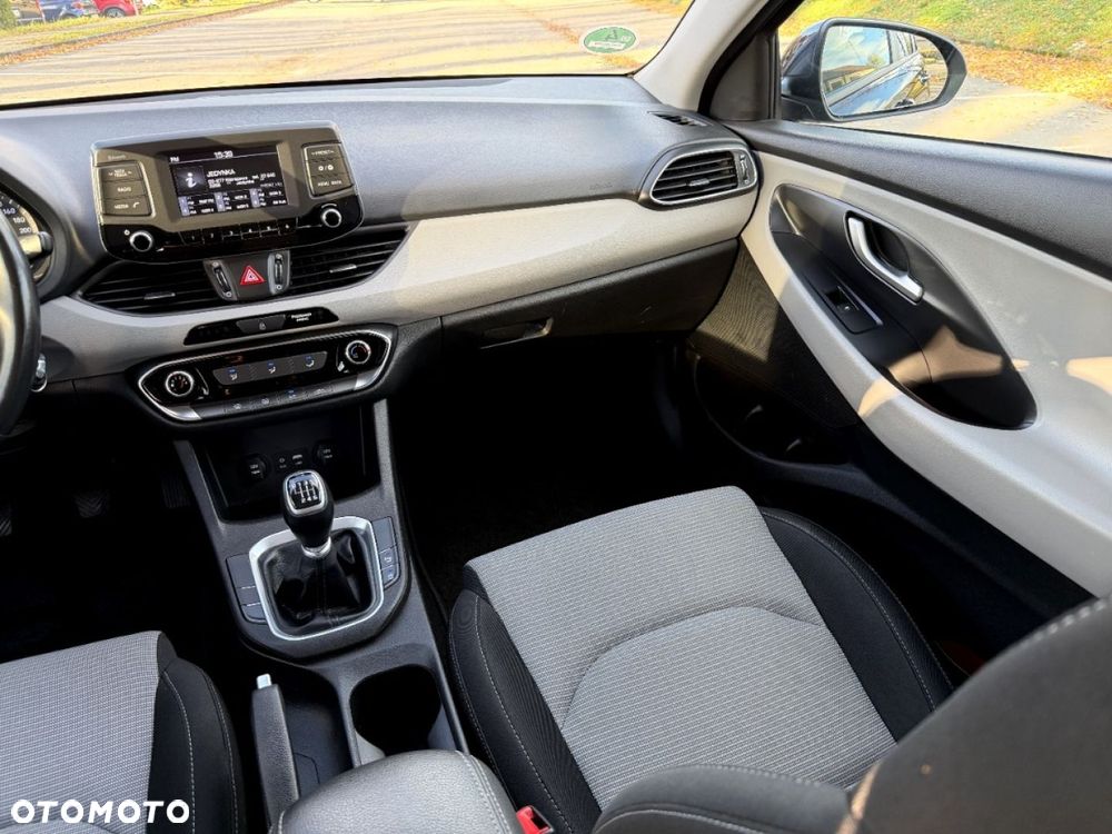 Hyundai i30 1.4 Comfort - 16