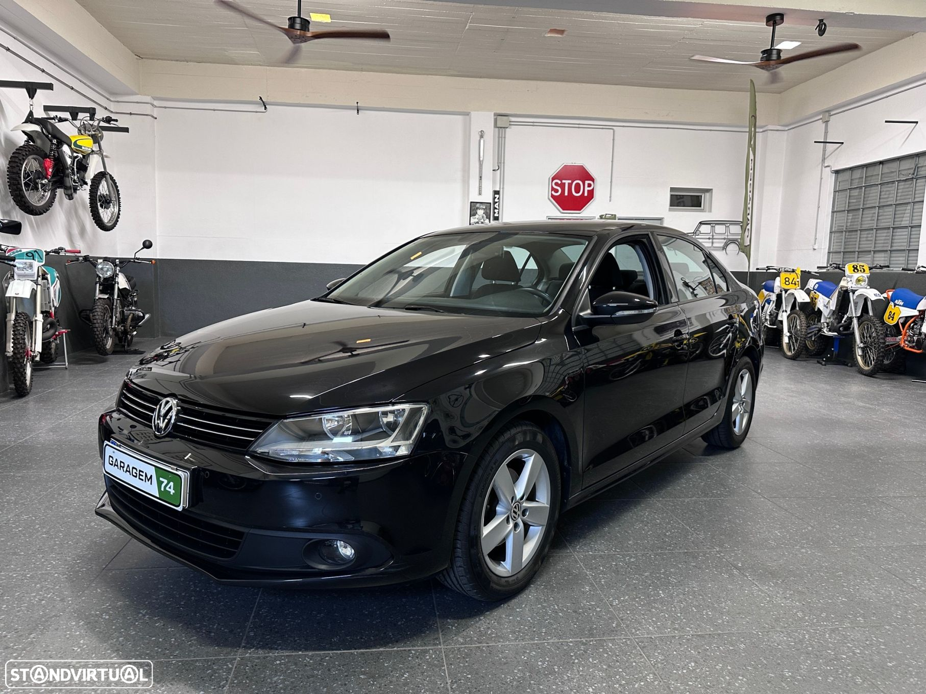 VW Jetta 1.6 TDi Confortline - 2
