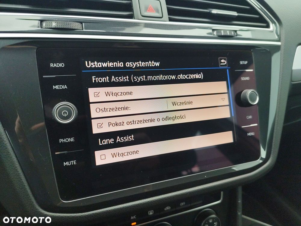 Volkswagen Tiguan - 28