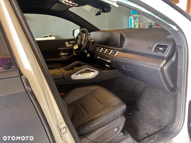 Mercedes-Benz GLE - 11