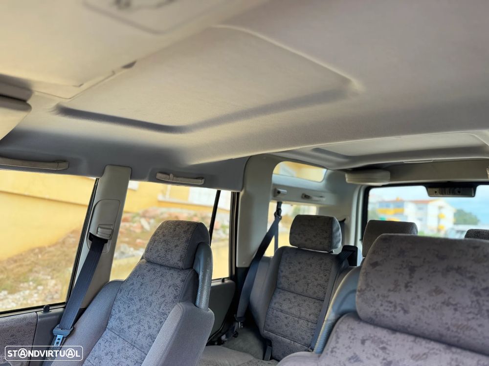 Land Rover Discovery 2.5 TD5 - 11