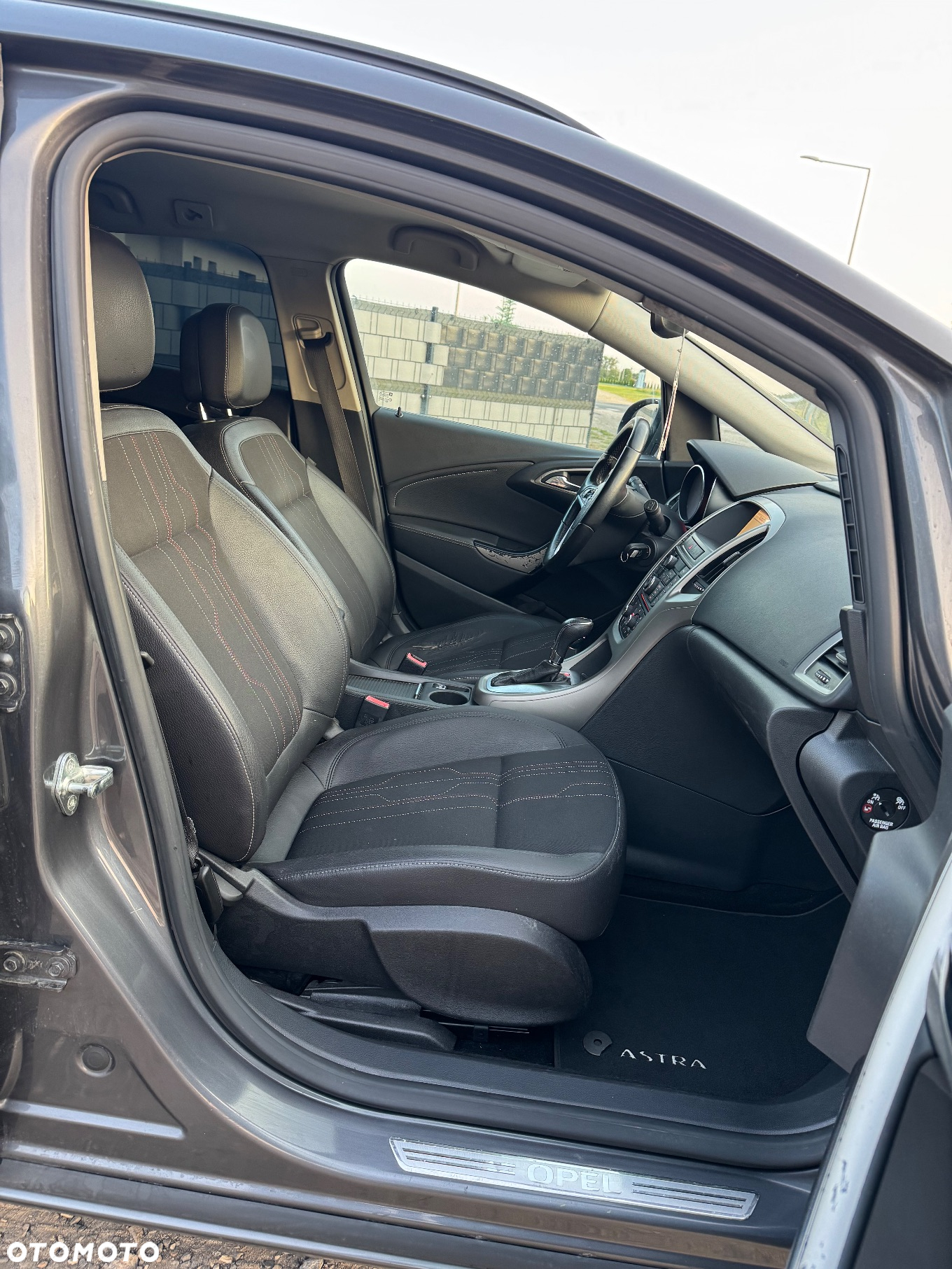 Opel Astra 2.0 CDTI DPF Automatik 150 Jahre - 17