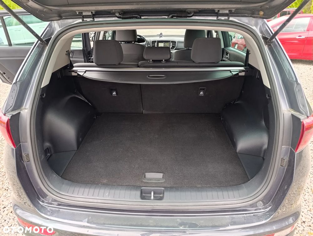Kia Sportage 1.6 GDI 2WD ISG Dream-Team Edition - 24