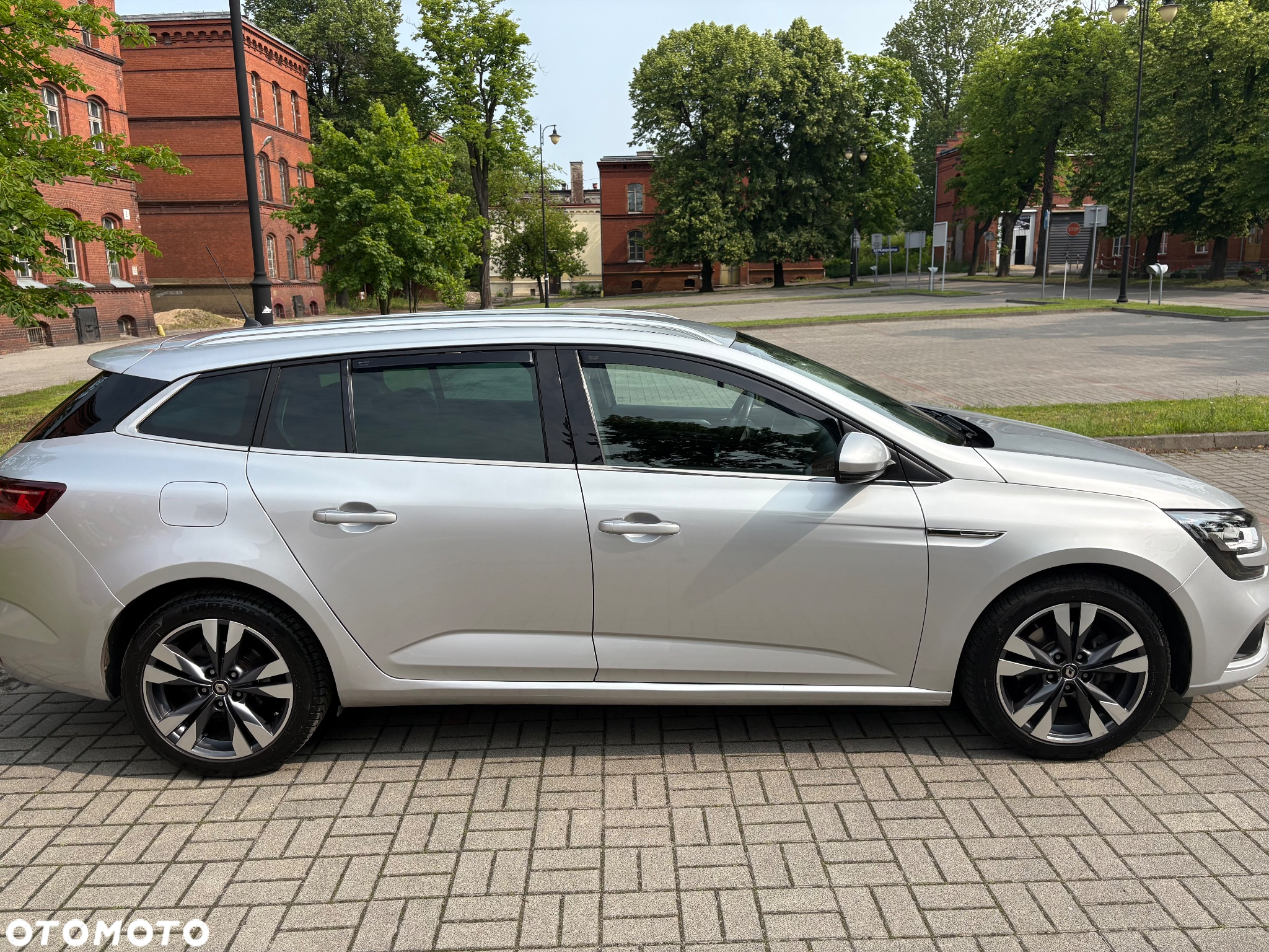 Renault Megane 1.3 TCe FAP Intens - 5