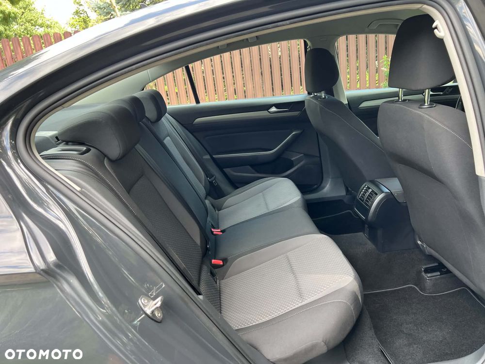 Volkswagen Passat 1.5 TSI EVO Comfortline - 26