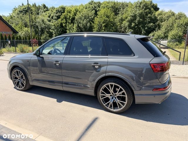 Audi Q7 - 2