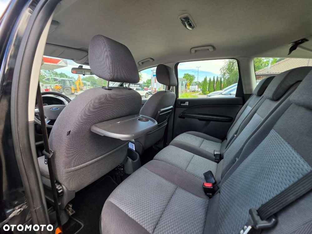 Ford C-MAX - 11