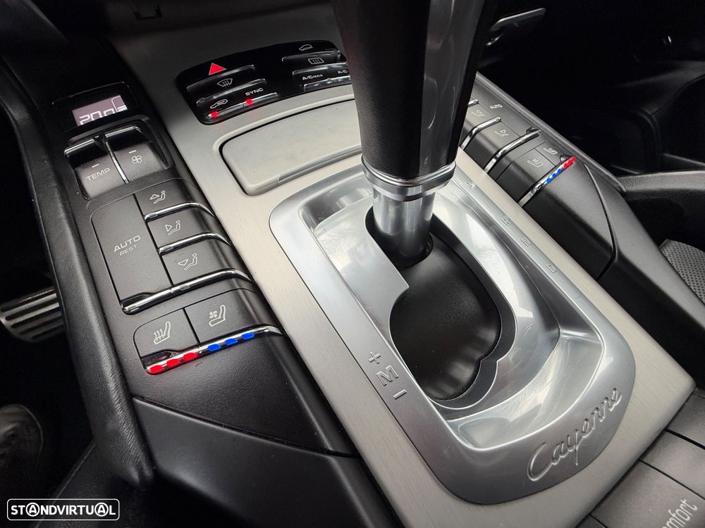 Porsche Cayenne - 13