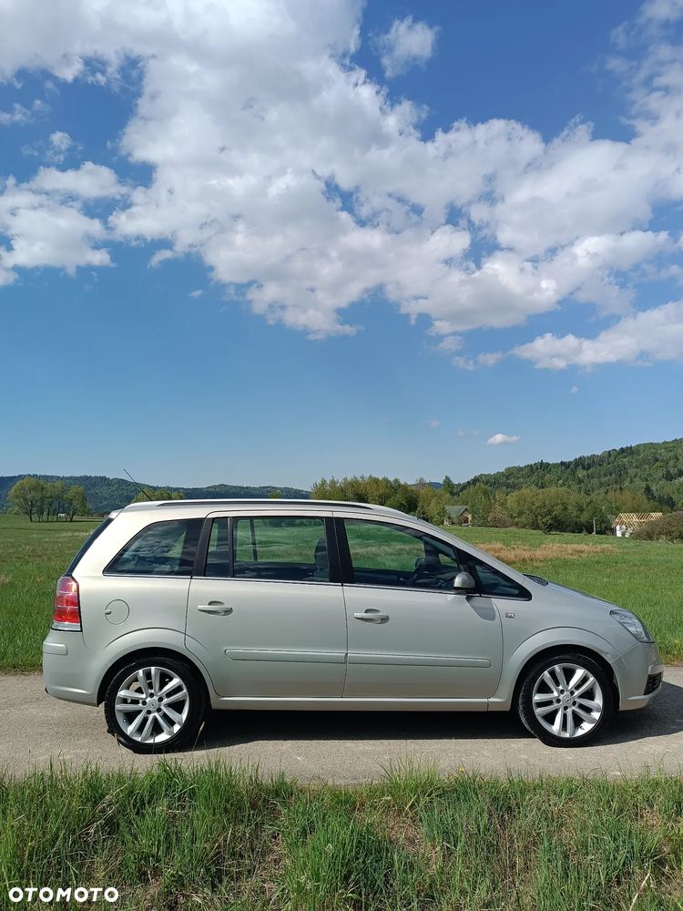 Opel Zafira 1.8 Sport - 4