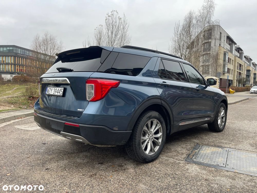 Ford Explorer - 4