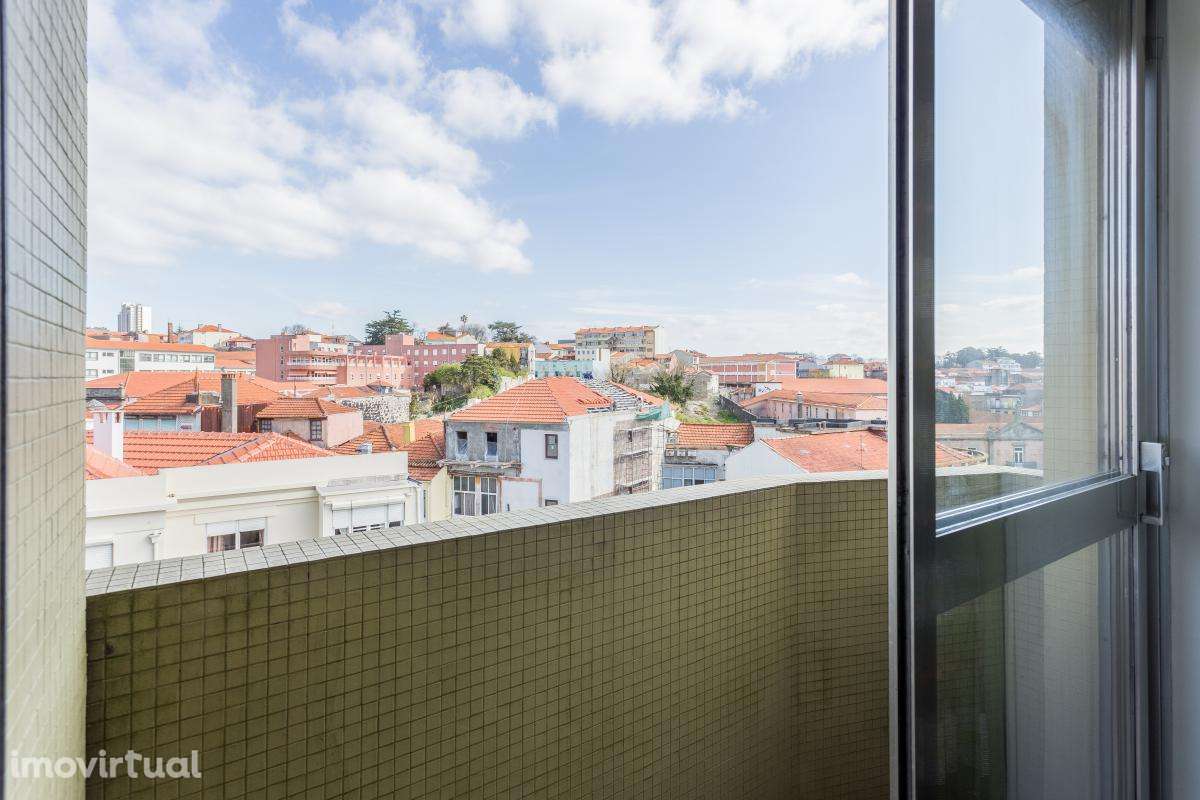 Apartamento com 1 quartos - localizado em Sé Porto - Grande imagem: 5/31