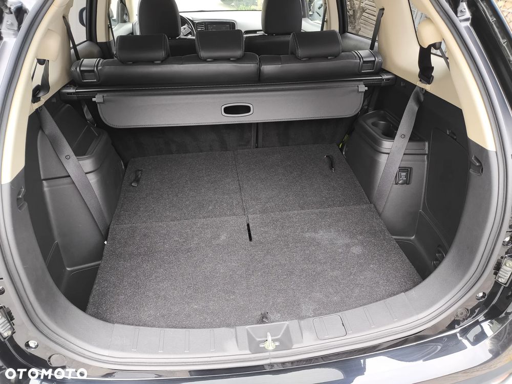 Mitsubishi Outlander - 9