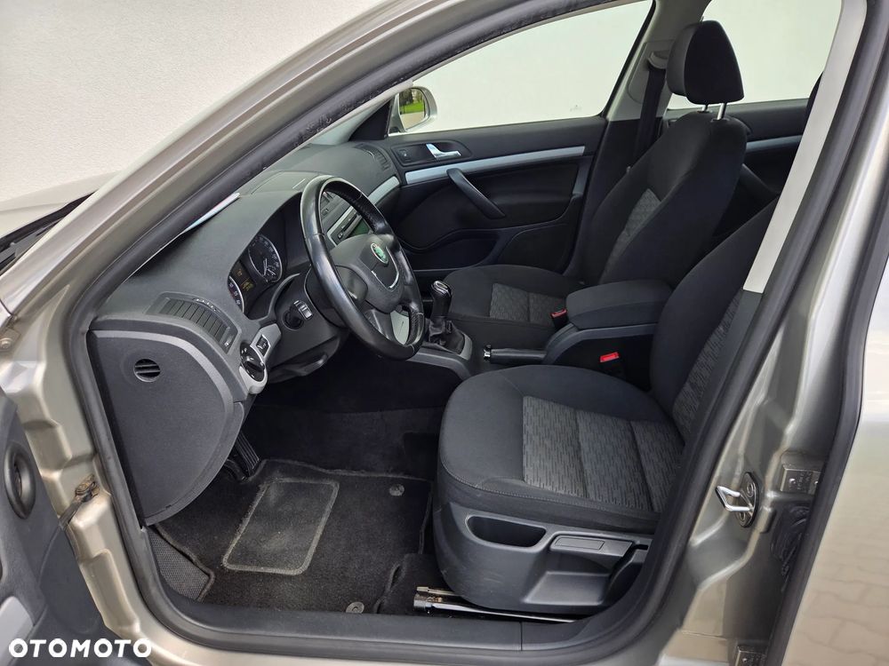 Skoda Octavia - 8