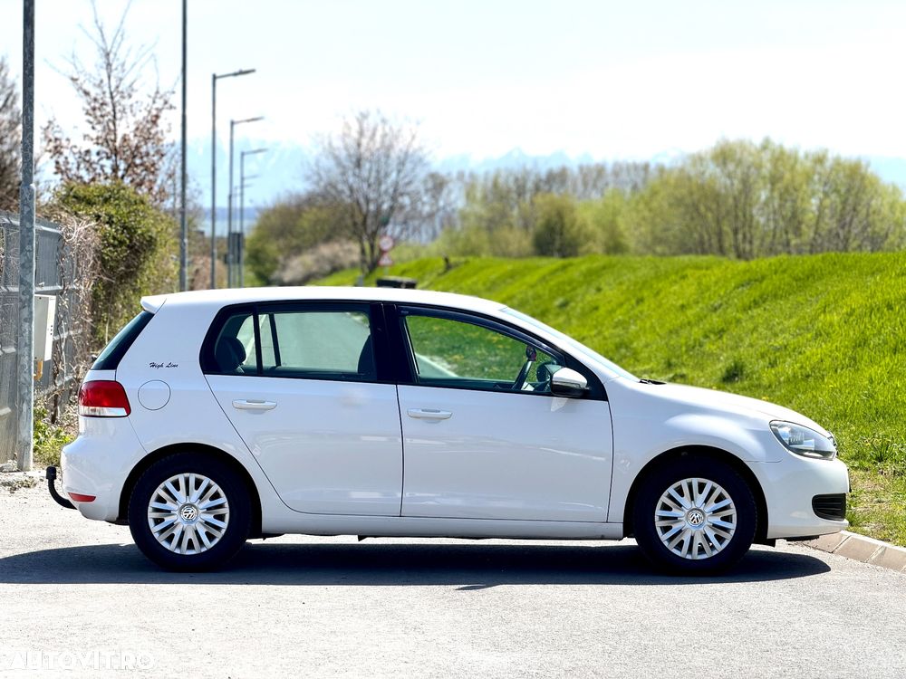Volkswagen Golf - 2
