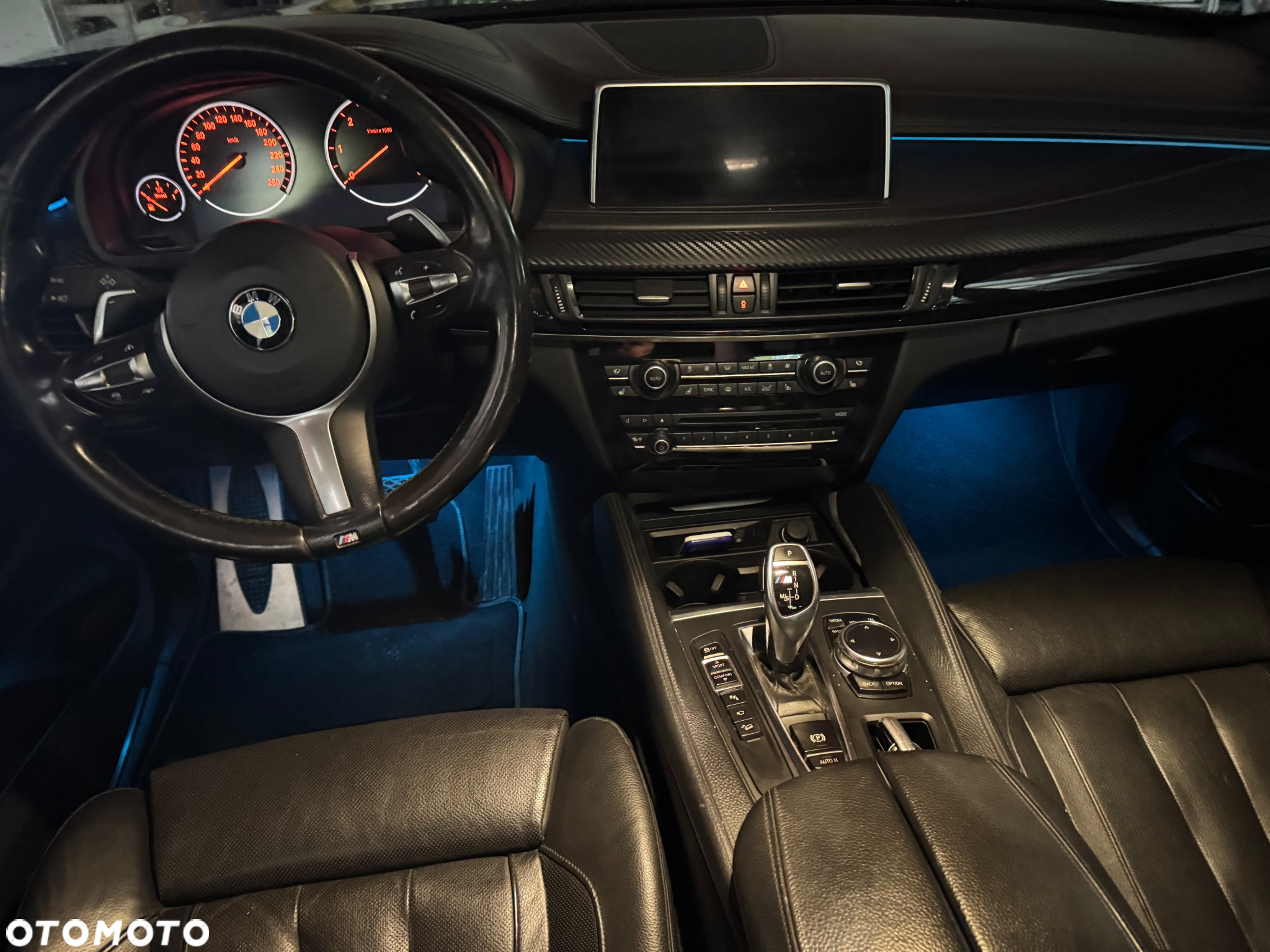 BMW X6 xDriveM50d - 25
