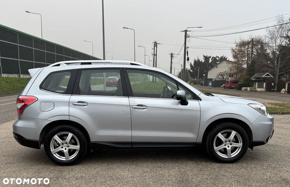 Subaru Forester 2.0D Exclusive Lineartronic EU6 - 37