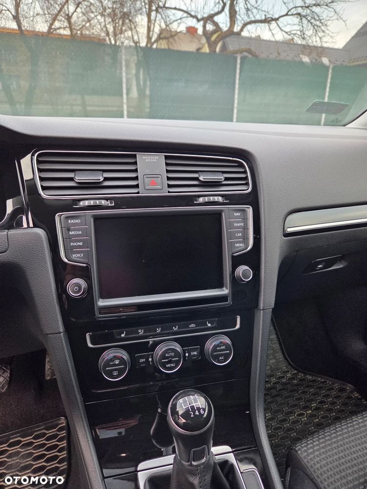 Volkswagen Golf 2.0 TDI (BlueMotion Technology) Highline - 18