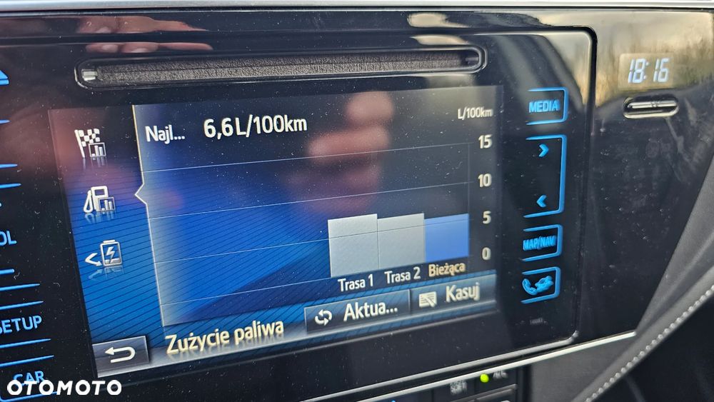 Toyota Auris - 14