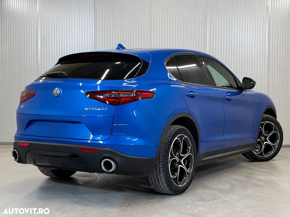Alfa Romeo Stelvio 2.2 JTDM AWD AT8 Veloce - 4